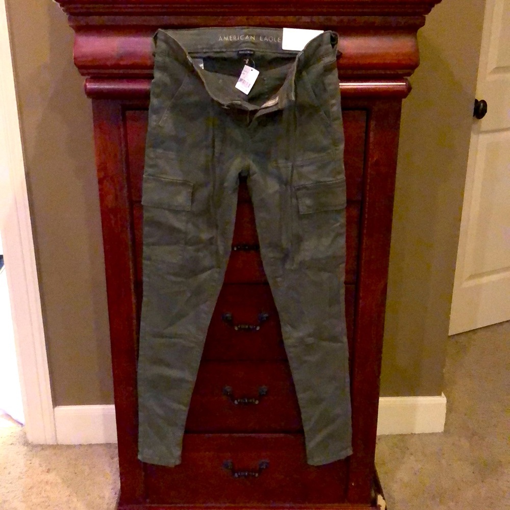 American Eagle Hunter green skinny jeans size 2